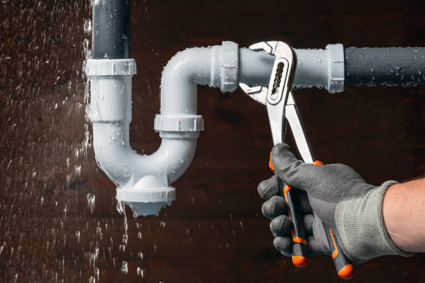 Professional Drain Cleaning technician working in Winfield, IA